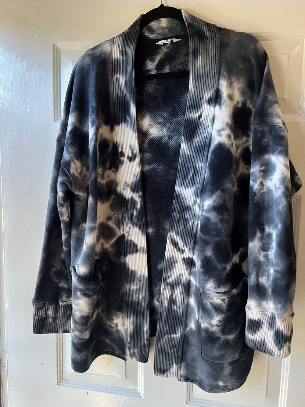 JoyLab Black & White Tie-Dye Open-Front Cardigan